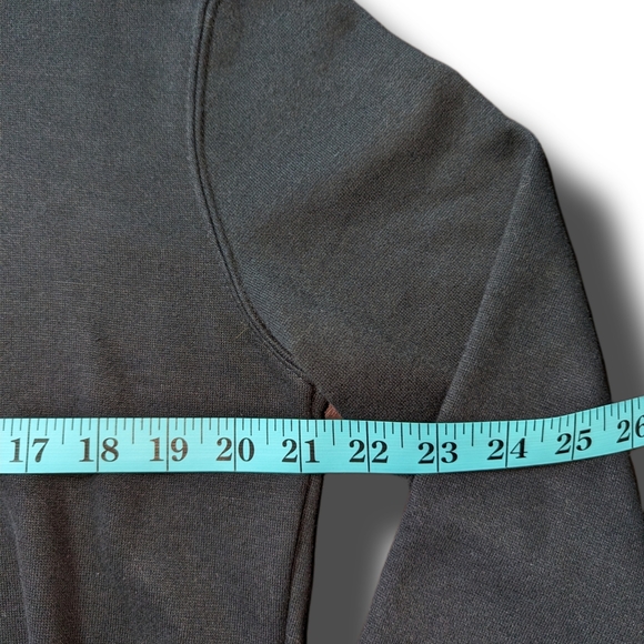 The Rolling 😛 Stones Crop Top Hoodie - Picture 5 of 9